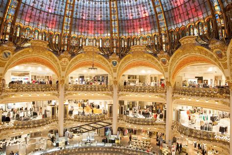 galeries lafayette in english.